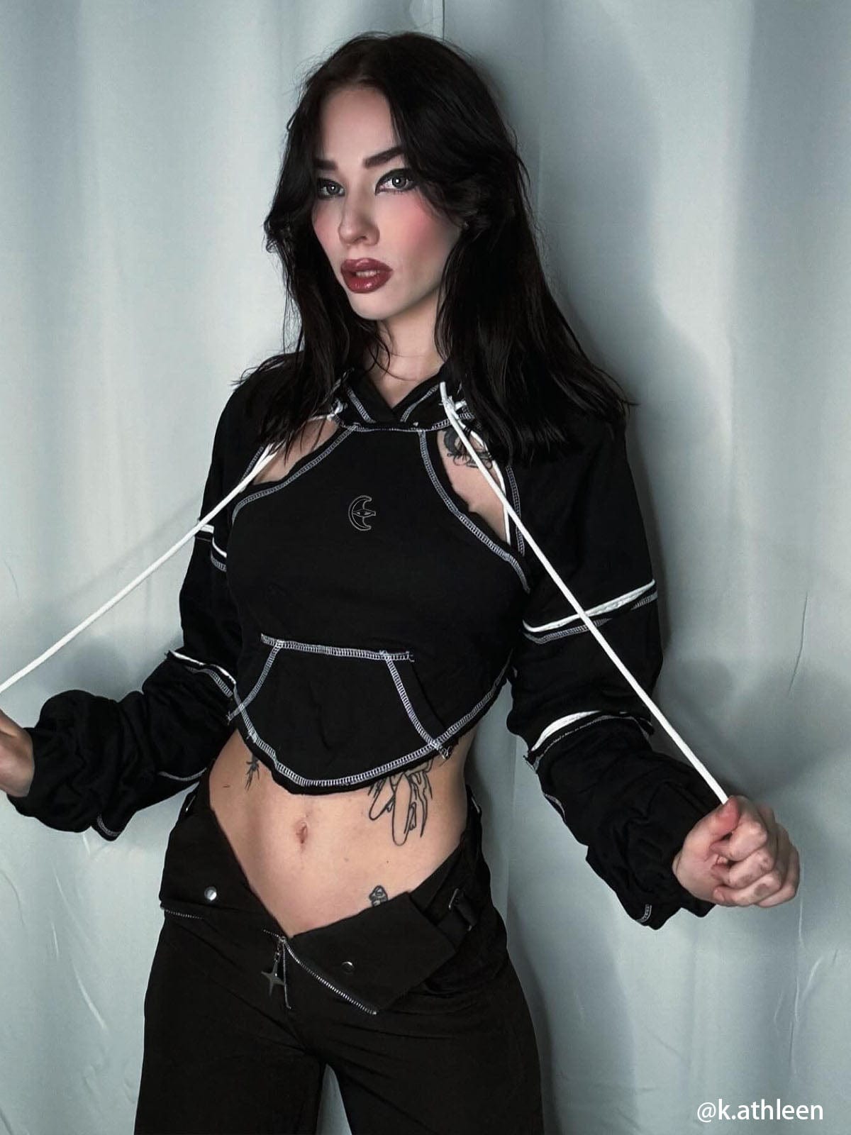 Hollowed Back Tie-Bow Hoodie