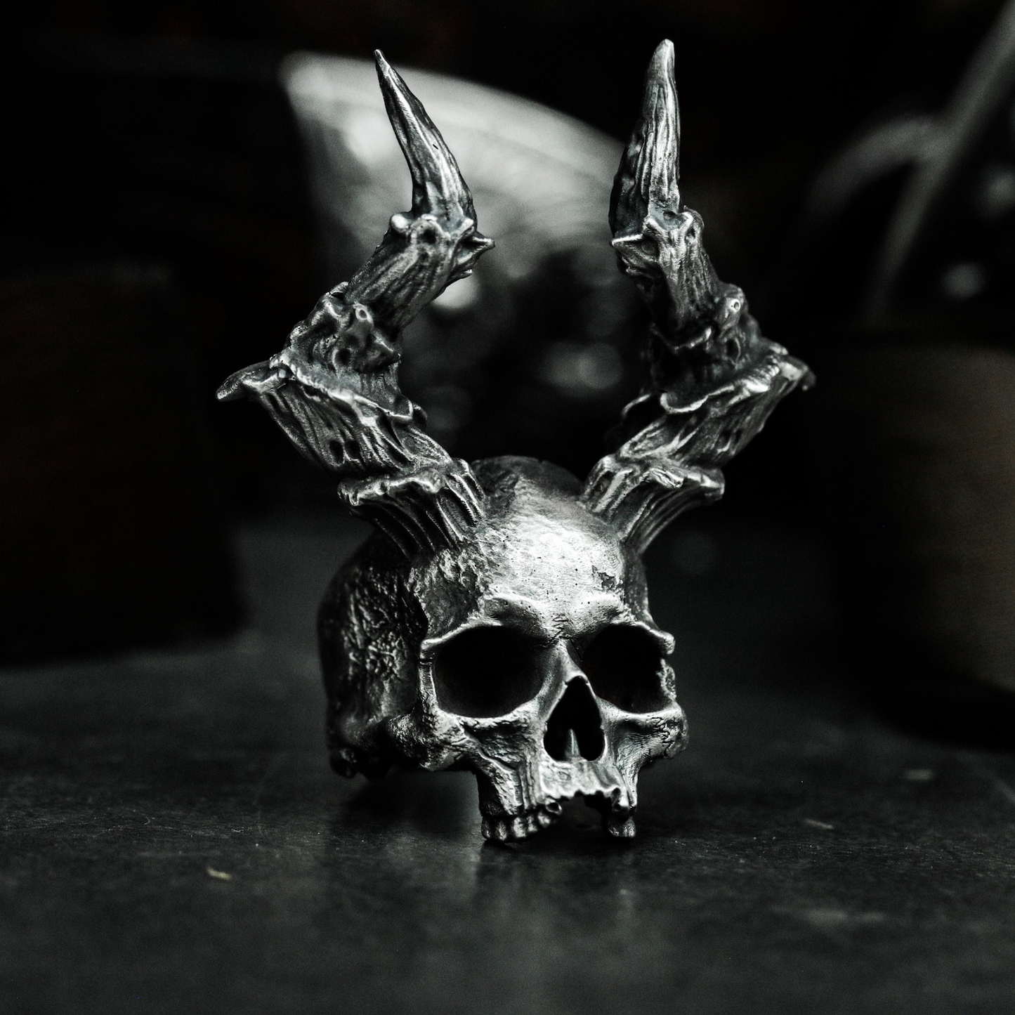 Techwear Inferno Horns Ring