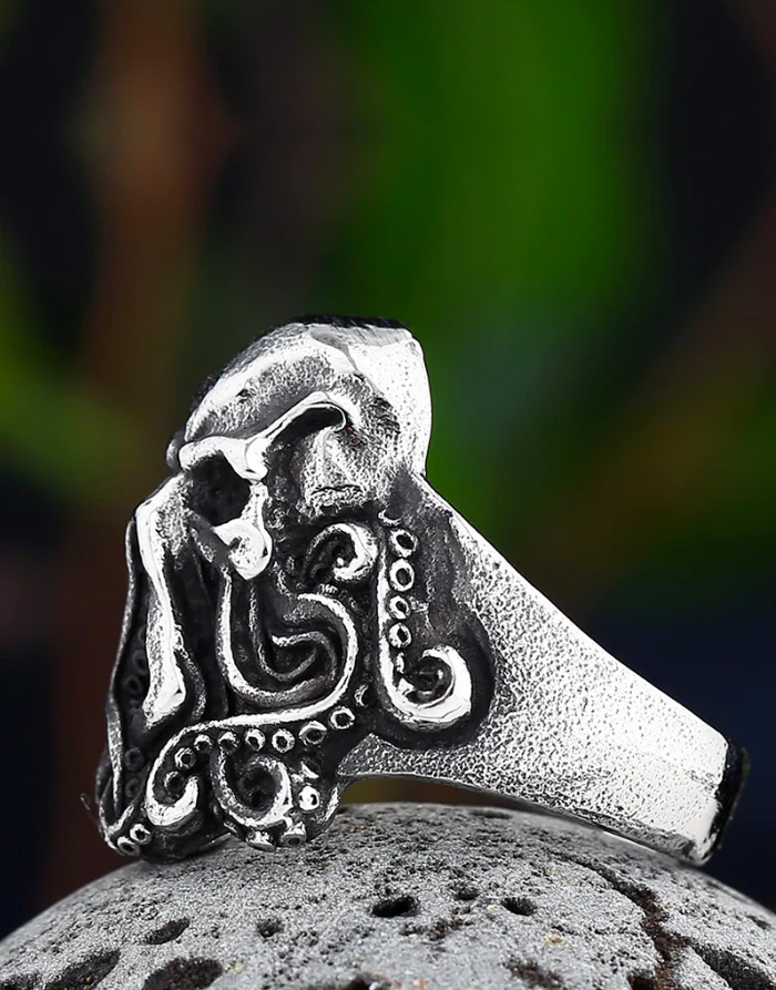 Techwear Octopus Skull Ring