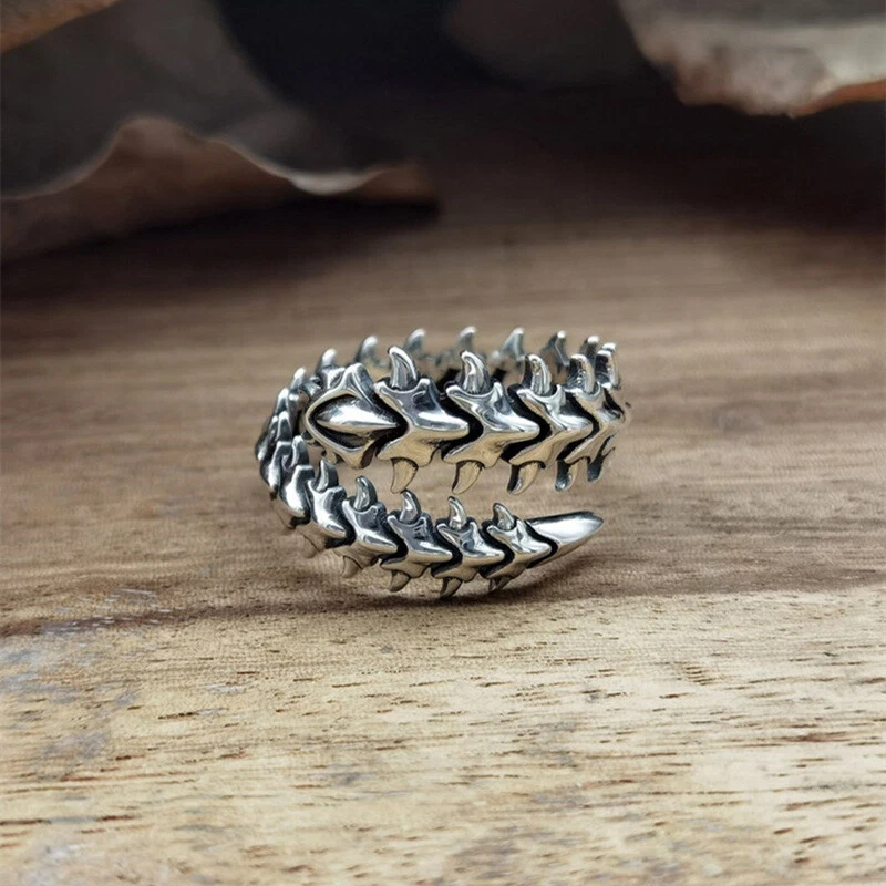 Techwear Centipede Ring