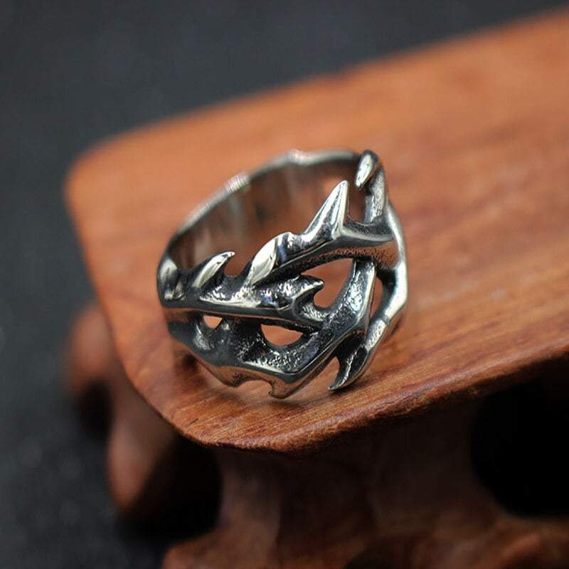 Techwear Thorn Ring
